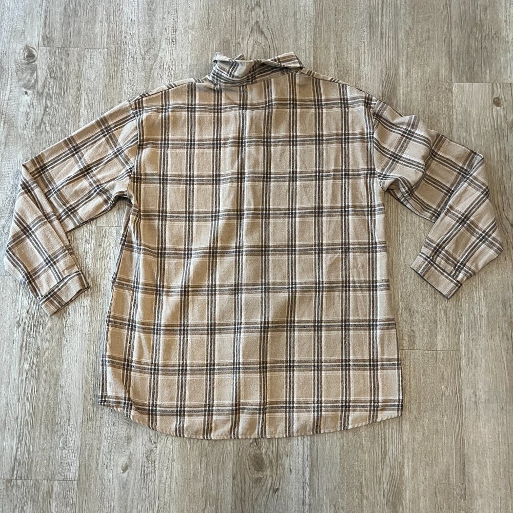 Womens Bundle of 2 Tops - Sweatshirt/Flannel - L - Picture 9 of 10